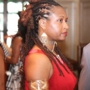 Meet your Posher, Anika